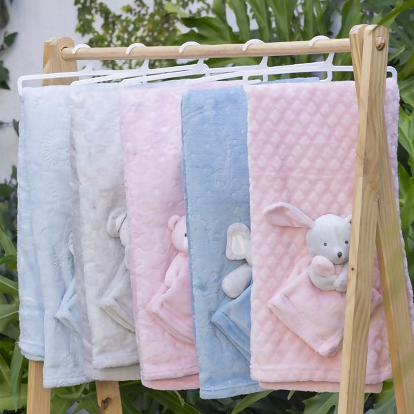 17169_manta_com_naninha_camesaa